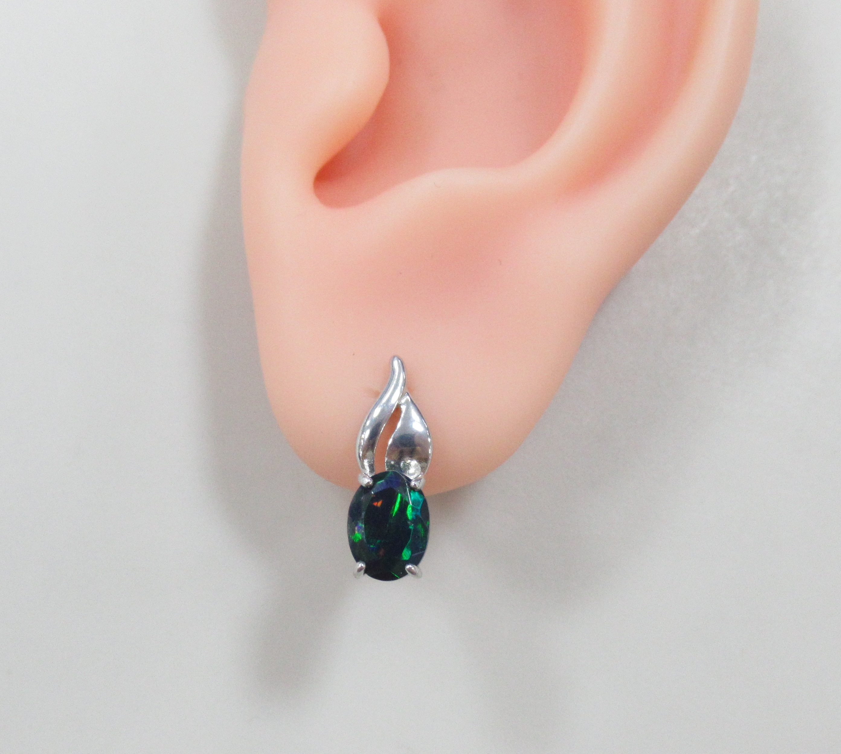 Серебряные серьги с опалами Арлекин